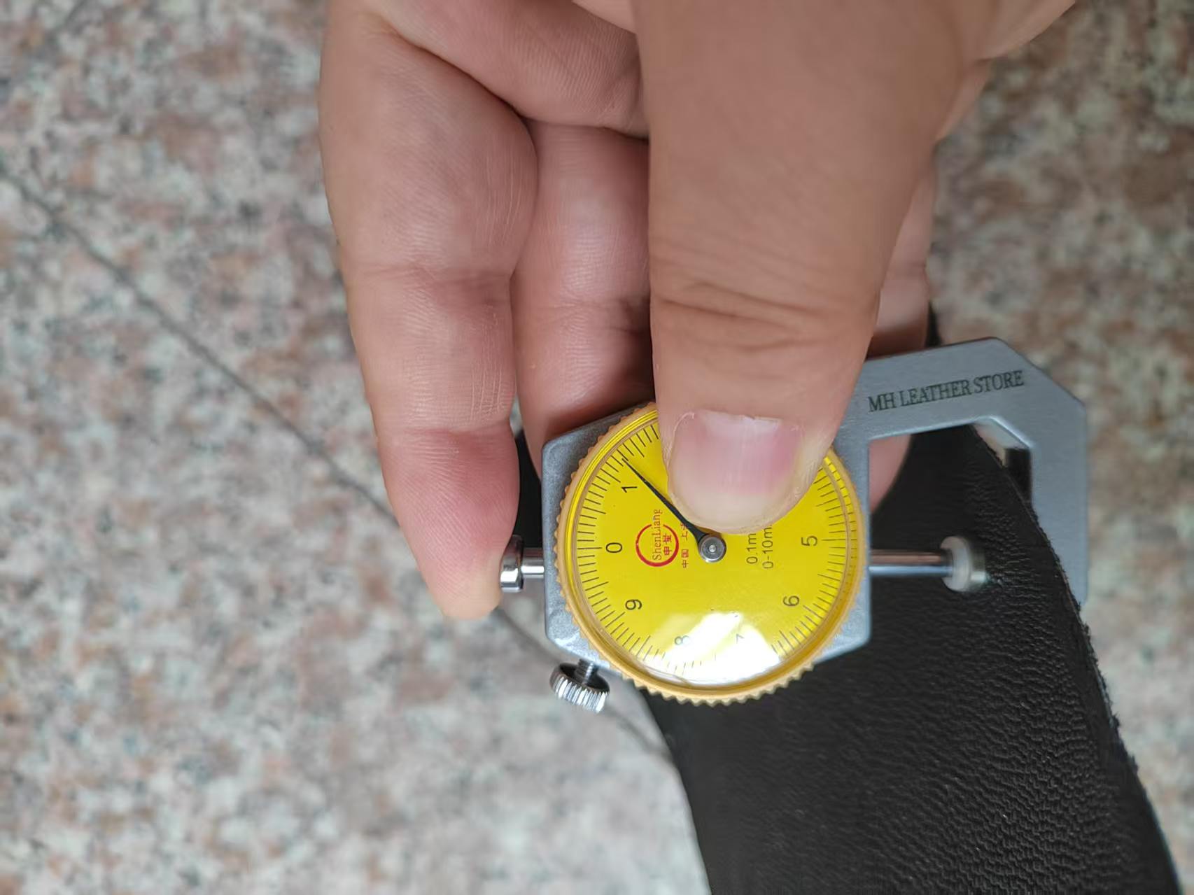 Kulit Pari Hitam Tanpa Poles u - Leather Shoe Polish ulasan dan harga