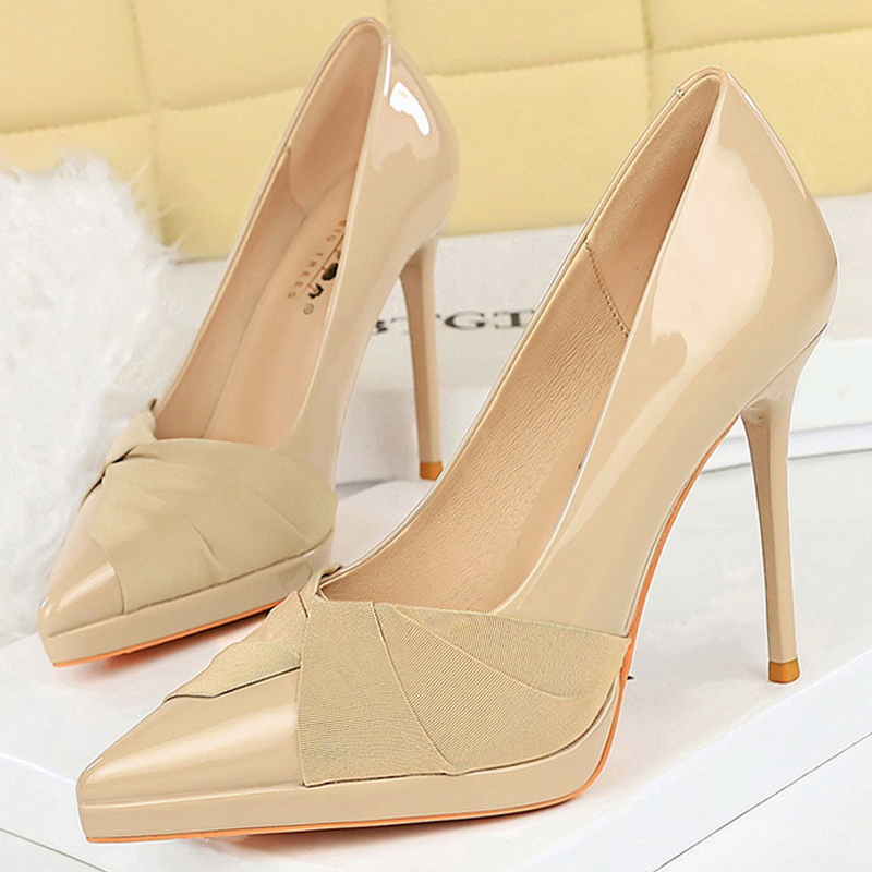 Sepatu Hak Tinggi Wanita 10.5  - Shoe Tree ulasan dan harga
